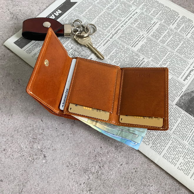 BECKER(ベッカー)極小財布