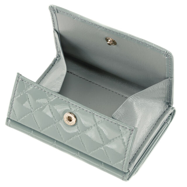 BECKER（ベッカー）極小財布 BOX型 パテントダイヤ エナメル パールグレー 日本製 \17,600(税込)